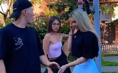 女生越疼男生越有劲的漫画